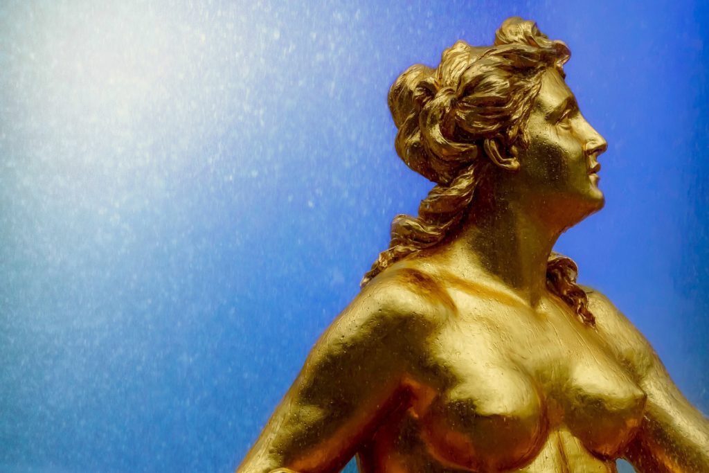 A golden statue of Venus